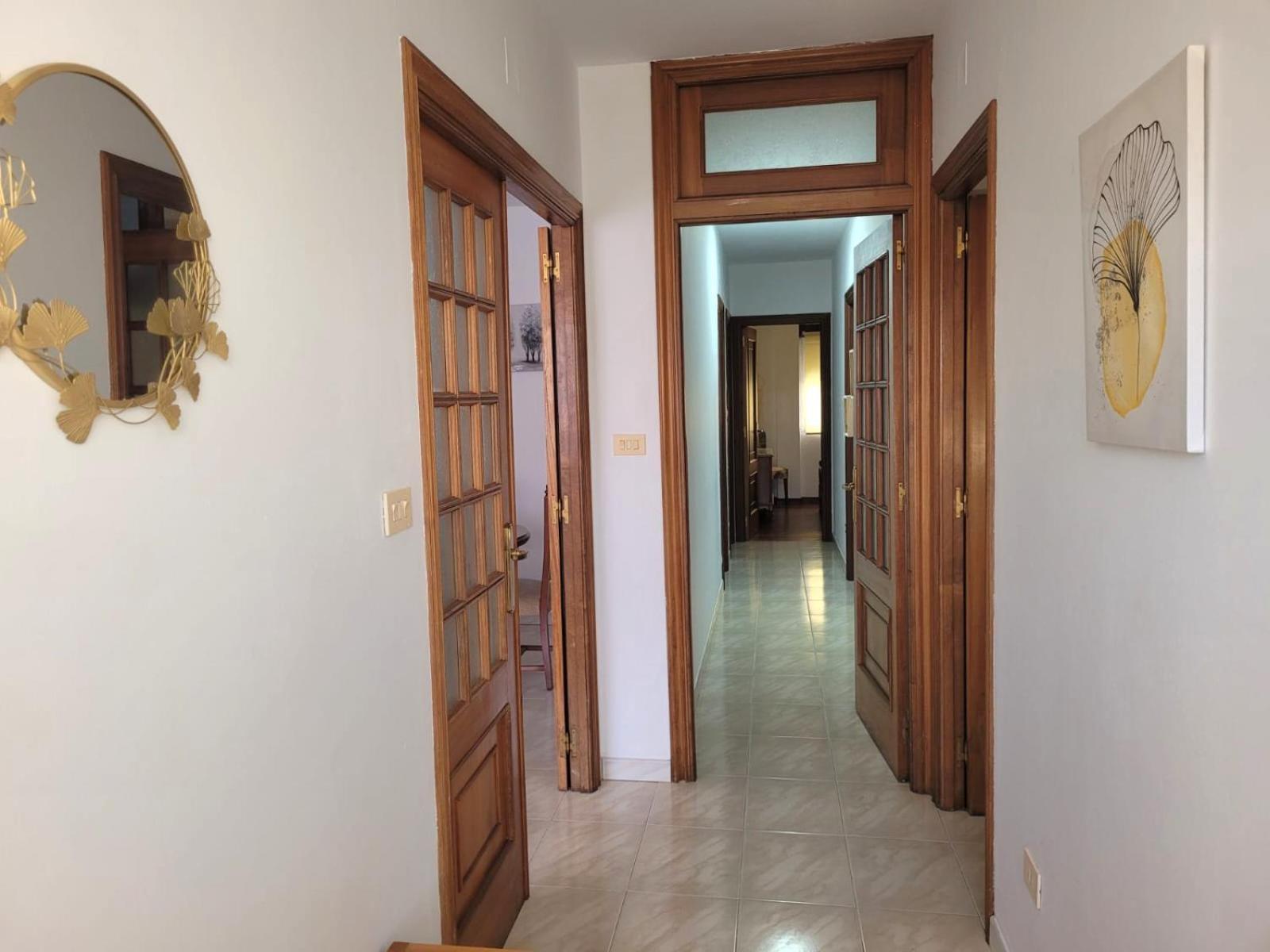 Piso De 3 Habitaciones En Centro De Mino Extérieur photo